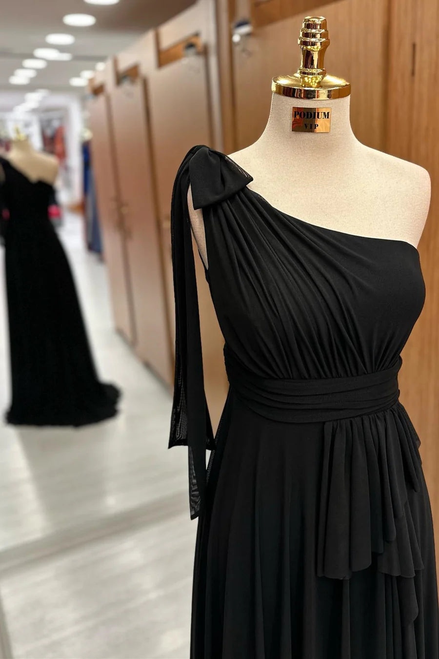 Vestido de dama de honor de gasa con un solo hombro y corte A para fiesta